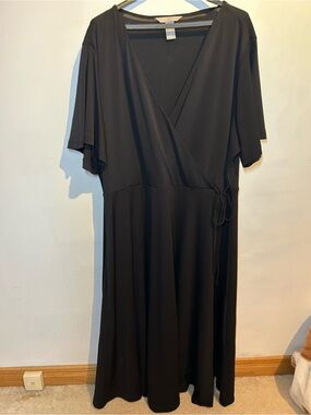 H&M Black Wrap Midi Dress with Short Sleeves